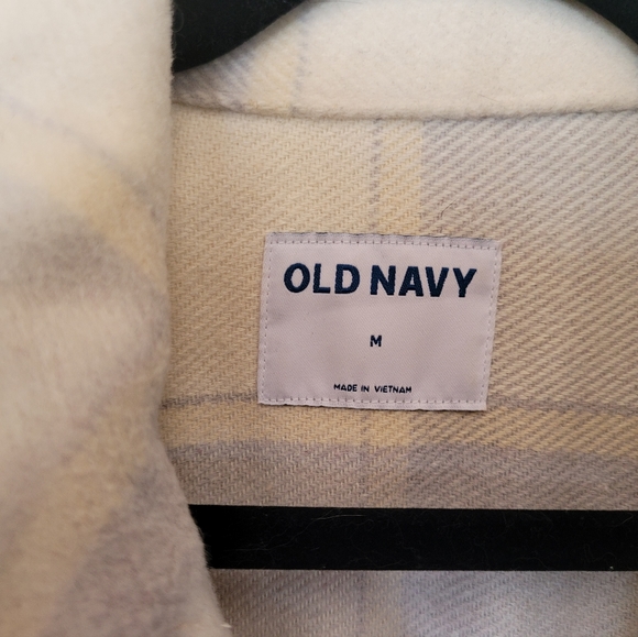 Old Navy Shacket - Picture 3 of 3